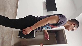 worker conquers hot boss with big ass in homemade pov