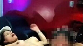 La arquitecta cachonda folla a sus obreros para mejorar la relación laboral