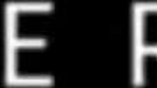 अरे, घर पर सौतेली माँ की गीली पैंटी मिली और उस पर हस्तमैथुन किया, जोरदार सिसकारियों के साथ बड़े लंड से फैंसी सूट में। उससे दूर नहीं रह सकता!