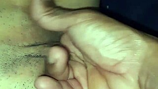 Massaging my naked wife turns into steamy amateur play