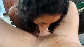 Mamei O Gringo Até As Bolas Depois Me Comeu Gostoso No Sofá