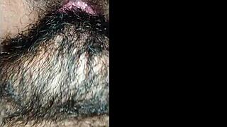 A fat ass woman gets fucked at home - Culona casero
