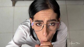 Dreaming to be a secretary, this candidate goes all out