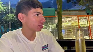 Conocí a un hombre muscular en una playa, 价格好。