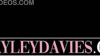 Hayley Davies: Solo masturbation turned into steamy POV