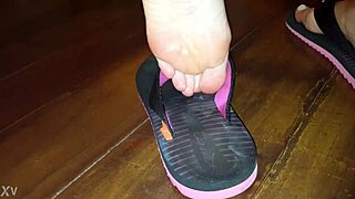 Luh Gives Intense Footjob With Her Sexy Feet