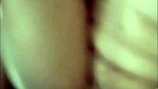 Yo, this Indonesian chick says her BF’s at work, so it’s safe to hit her dorm! 😜