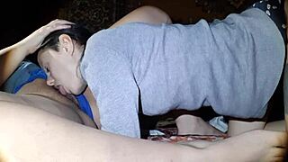 Just saw this hot lesbian couple giving intense cunnilingus like pros.