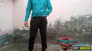 कॉलेज की गर्मियों के बाद वापस घर जाने पर दीवारें भी मुझे याद करती है