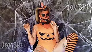 You haven't fucked a pumpkin yet, this is your chance for halloween