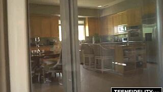 hannah hays, 18, gets creampied hard by teenfidelity 😍