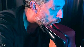 i need a warm place for my feet while she licks and chokes 😏