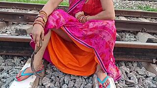 Desi Village Bhabhi Fucking Field Lover Boy Outdoor!
