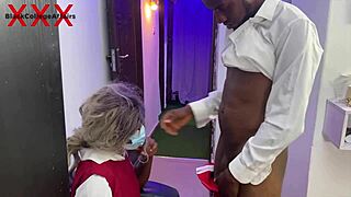 Ever tried hostel sex before a meal, wanna join us?