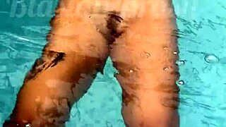 I’m obsessed with banging this hot Japanese chick in public