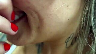 Found a prostitute on the corner for a blowjob, bargained down and she sucked just the tip, then took her to the empty lot for an amazing outdoor blowjob 😍