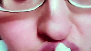 This chick with nude lips is so hot!