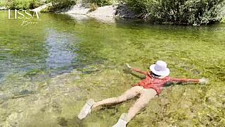 Walk and sex outdoors, fucking interrupted by something unexpected, the best blowjob and cum in my ass 😈