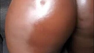 Big Oiled Booty Twerking With And Without Thong