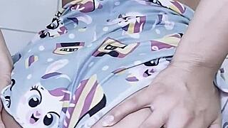 vazou na net o video intimo da novinha brunna hot tomando banho