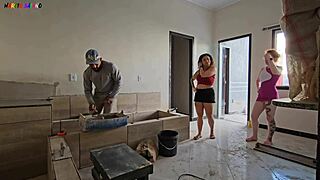 hey, aren’t you amazed how the construction worker got thrilled by the bosses’ visit at the site?