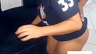 Corinthiana versus flamenguista soccer game ends in public challenge