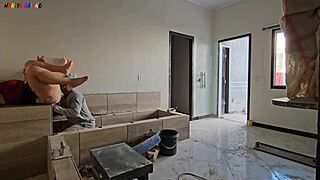 hey, aren’t you amazed how the construction worker got thrilled by the bosses’ visit at the site?