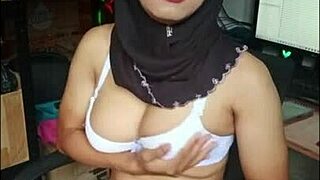 Black hijab transgirl slut cums from solo play
