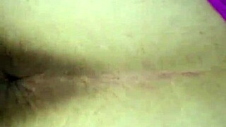 बीबीसी सफेद लड़की को पिंक पैंटी में झुकाता है