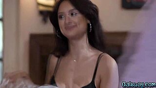 Hey, besties strip down and tease those juicy spots!