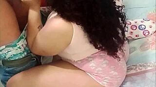 Stunning Colombian Shows Off Her Massive Booty in Homemade Clip
