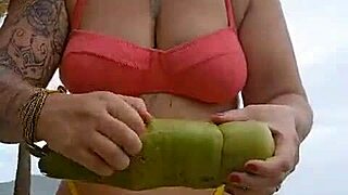 Eu arrumando desculpa s� pra mostrar meu bucet�o.