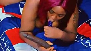 sundaydogood614 shows off her shaved pussy in homemade update