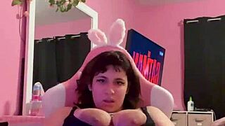 bbw solo masturbates big tits and pussy with big nipples