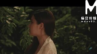 Young 18+ married woman bai jie newlyweds with a lot of love