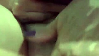 Velha Safada Na Siririca!