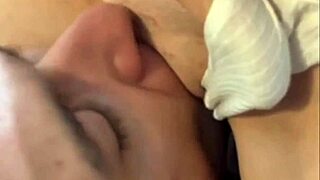 sexo gostoso com a novinha do bucetao parte 1