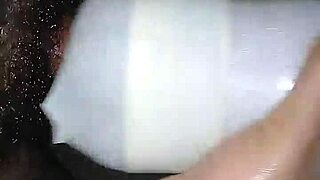 डर्टी होममेड चूत चुदाई मॉन्स्टर लंड से!