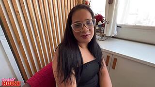 Raquel, the shy morena, turns slutty giving pussy in missionary close-up