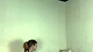 Nos bastidores dando o cuzinho pro boy da amiga