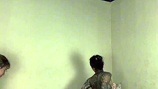 Nos bastidores dando o cuzinho pro boy da amiga