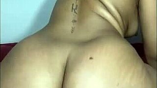 Petite teen 18+ rubs herself wild in homemade clip.