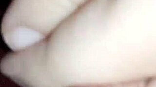 Bagno di latte dal capezzolo gigante