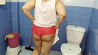 BBW Desi Indian Bhabhi Nude Bathing with Curvy Belly and Ass
