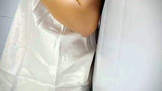 I'm a chubby latina babe, playing with my big tits makes my pussy so wet.