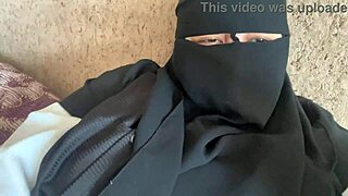 Turkish Khalifa On Webcam, Getting So Horny She Cums Wet Without Panties