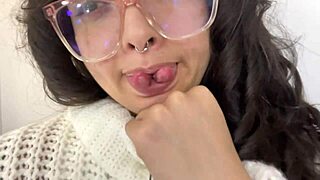 look how i pee during my europe trip on the plane