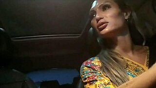 Estava procurando pau preto na rua achei e me acabei de tanto gozar 😍