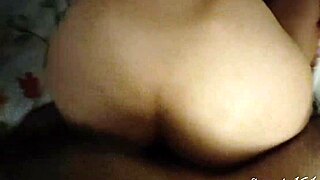 Just saw this teen girl hit a wild orgasm during sex