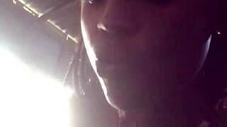 come eat with a black african lady